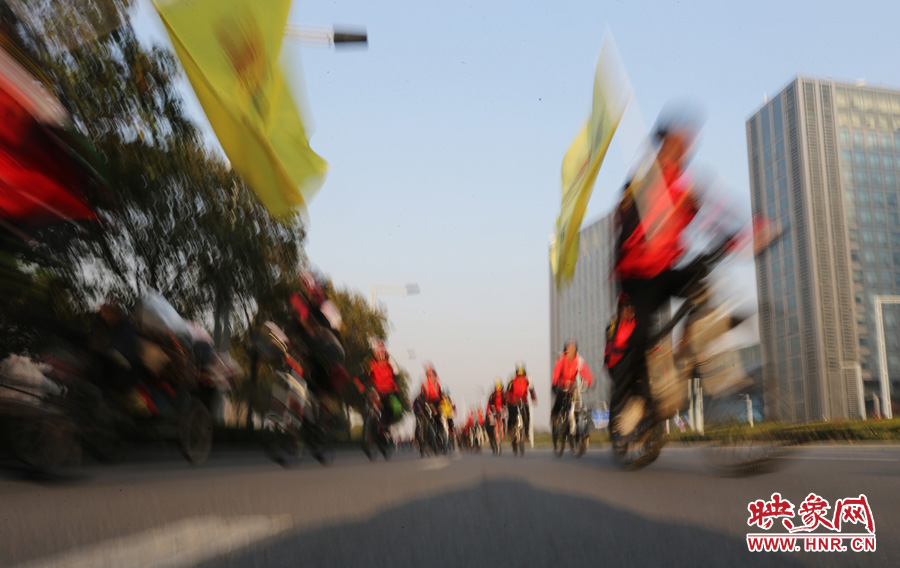 獻愛心、騎行天下，映象網(wǎng)騎行車友樂翻天