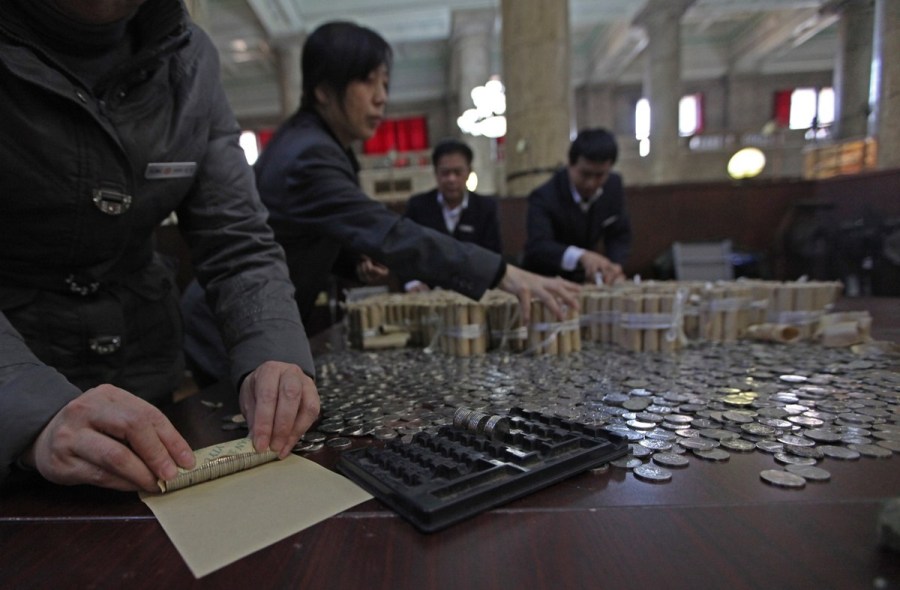 長(zhǎng)春男子欲存5萬元硬幣 遭多家銀行拒收