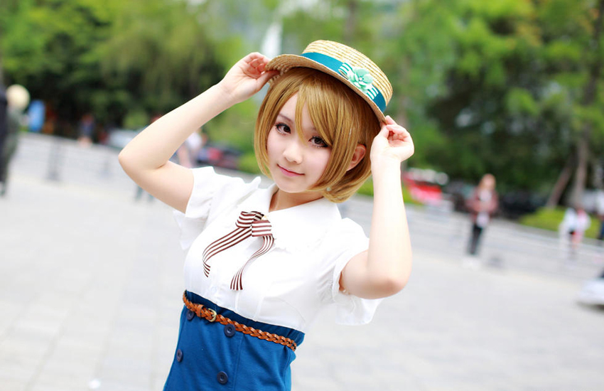 成都舉行西南最大動(dòng)漫展 性感萌妹頻頻搶鏡 成都舉行西南最大動(dòng)漫展 性感萌妹頻頻搶鏡