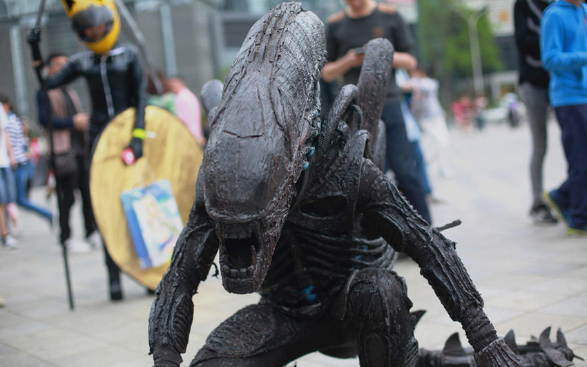 成都舉行西南最大動(dòng)漫展 性感萌妹頻頻搶鏡 成都舉行西南最大動(dòng)漫展 性感萌妹頻頻搶鏡