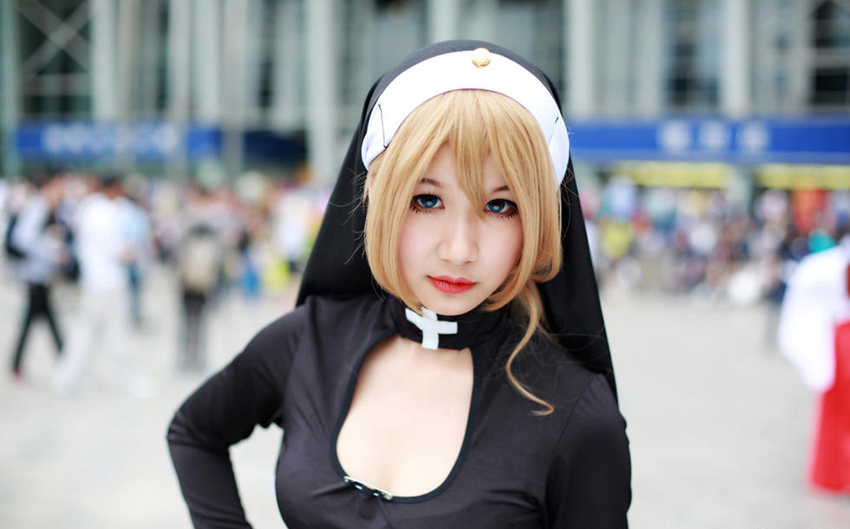 成都舉行西南最大動(dòng)漫展 性感萌妹頻頻搶鏡 成都舉行西南最大動(dòng)漫展 性感萌妹頻頻搶鏡