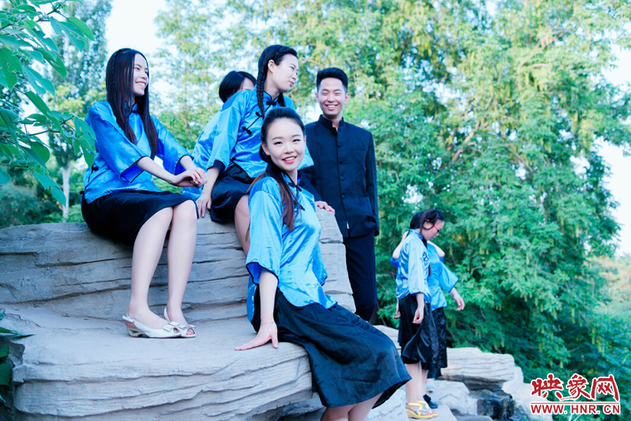 最是那溫柔一笑，定格了四年所有的記憶。