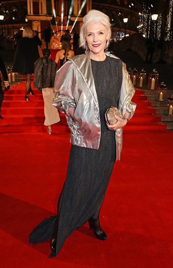 特斯拉老板68歲母親是超模！