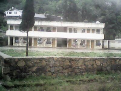 昨日，貴州畢節(jié)某小學，只有二、四、六三個年級，四年級學生30多名。讀者供圖