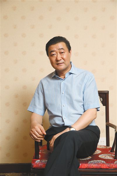 　張新明金業(yè)集團(tuán)董事長。2002年進(jìn)入焦炭領(lǐng)域。2010年，張新明將金業(yè)煤焦化集團(tuán)部分資產(chǎn)以79億賣