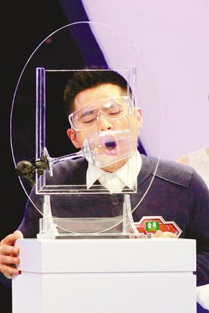 四川小伙上節(jié)目吼破玻璃杯 評委堅稱不是科學(xué)