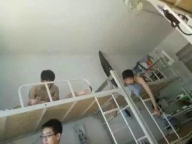 這個學校的男生宿舍火了！女同學都喊著要嫁