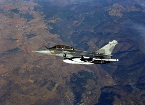 印度決定采購法國“陣風(fēng)”戰(zhàn)斗機(jī)成為英印“撕破臉”的導(dǎo)火索。