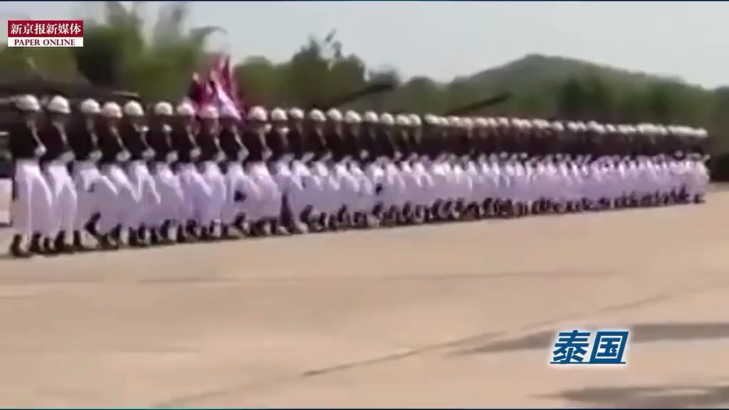 那些年摩托、樹人、斧頭兵上演的有趣閱兵式