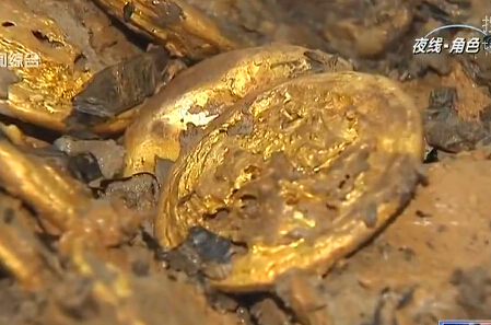 西漢?；韬蚰钩鰣D金餅187枚