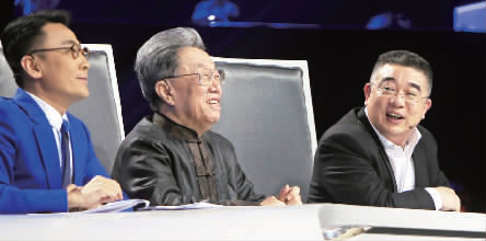 三位“成語先生”坐鎮(zhèn)節(jié)目現(xiàn)場(chǎng)