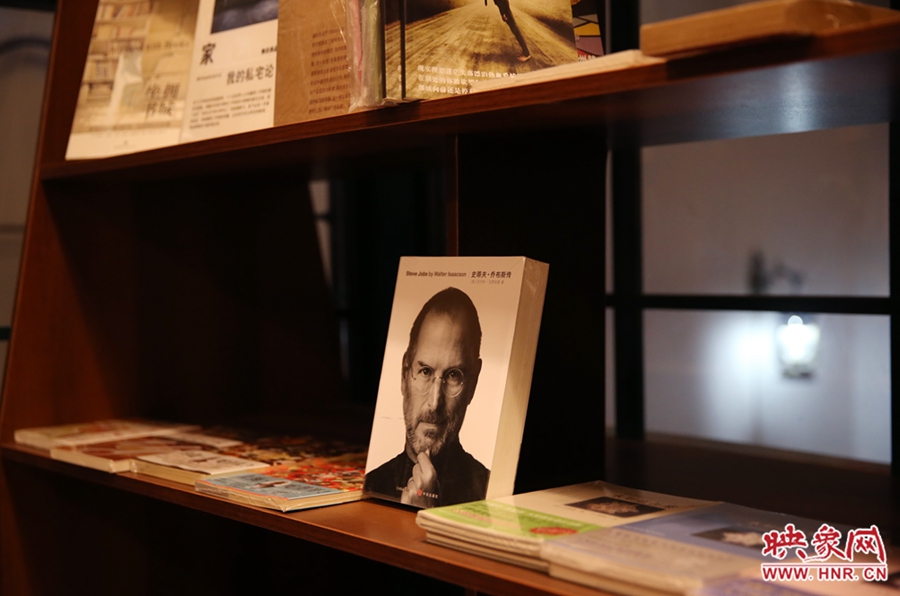 書店內(nèi)的書。