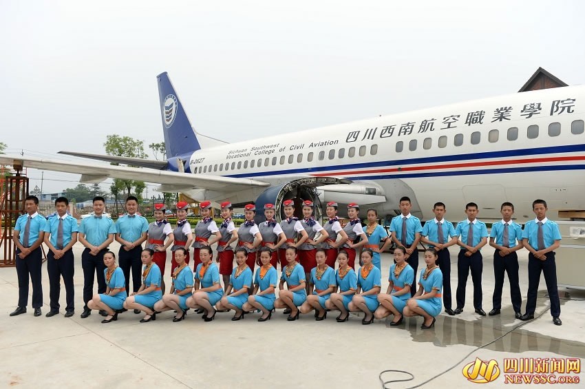 四川高校現(xiàn)20對(duì)雙胞胎 均是準(zhǔn)空少空姐