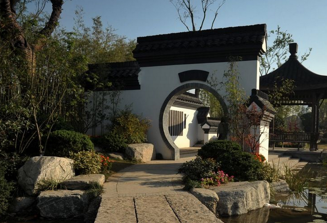 鄭州綠博園舉辦“星橋鵲架、感動(dòng)七夕”活動(dòng)